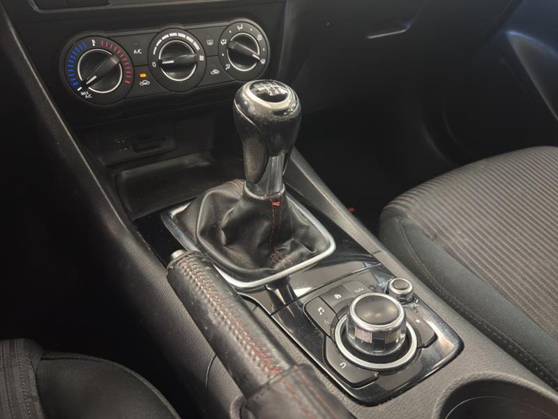 mazda Mazda3 2016 - 28