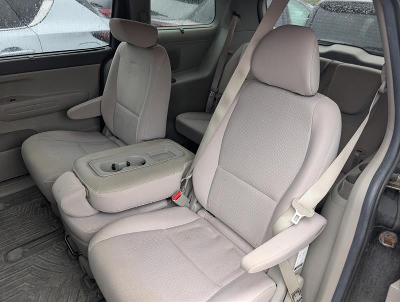 kia Sedona 2018 - 14