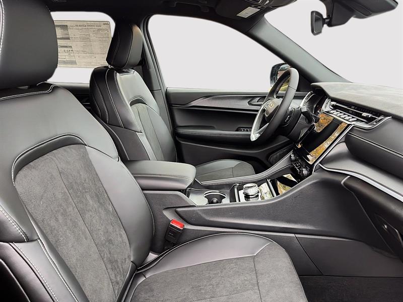 jeep Grand Cherokee 2025 - 12