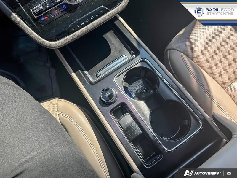 lincoln Corsair 2021 - 13