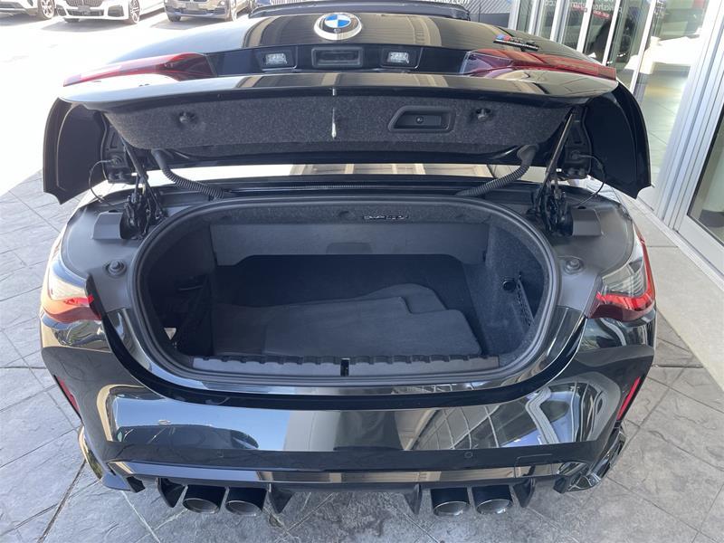 bmw M4 2022 - 12