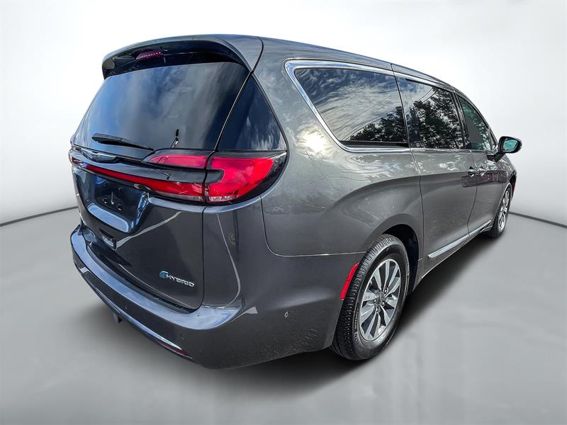 chrysler Pacifica Hybrid 2022 - 5