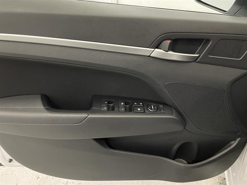 hyundai Elantra 2020 - 10