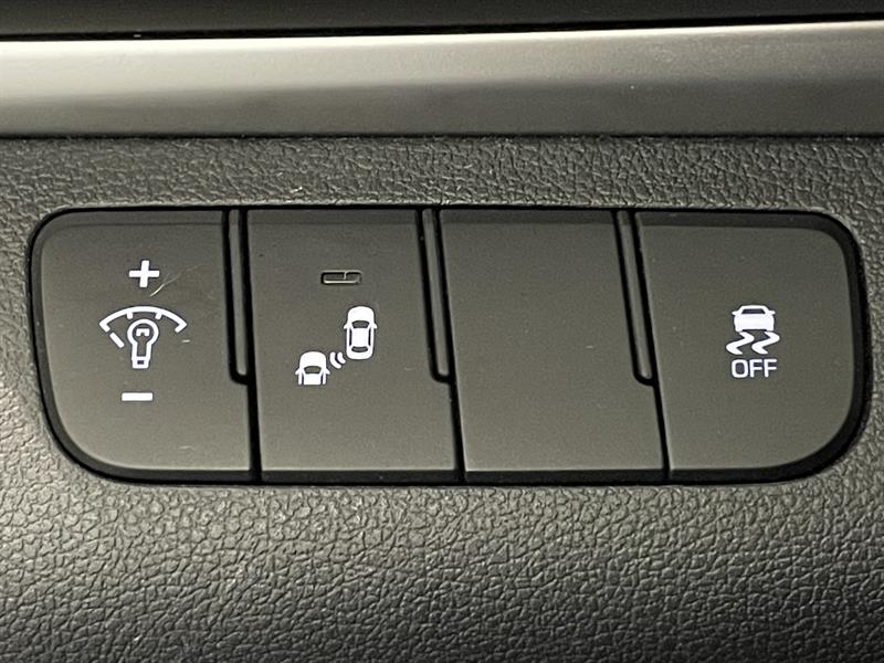 hyundai Elantra 2020 - 16