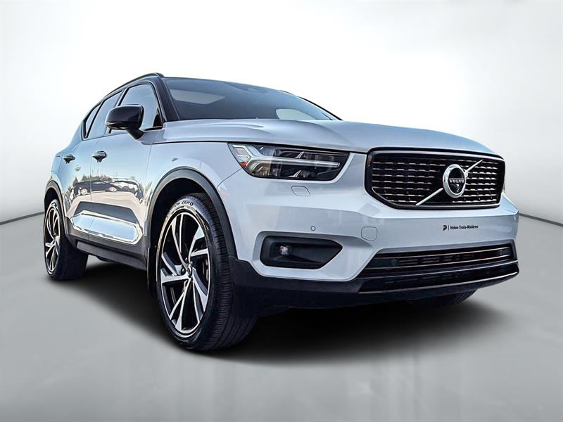 volvo XC40 2022