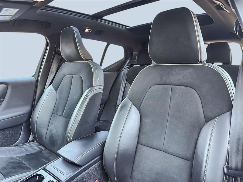 volvo XC40 2022 - 11