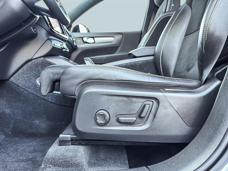 volvo XC40 2022 - 14