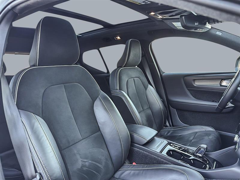 volvo XC40 2022 - 15