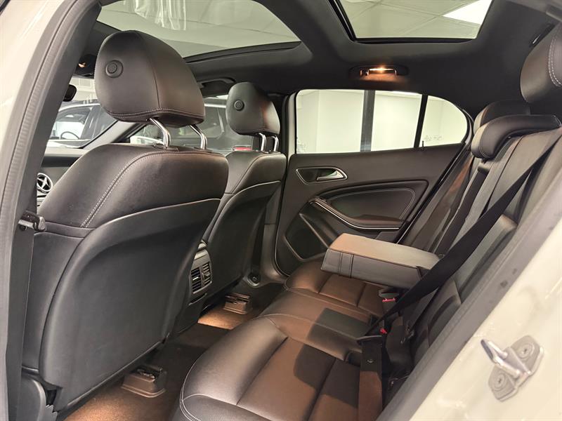 mercedes-benz GLA 250 2019 - 12