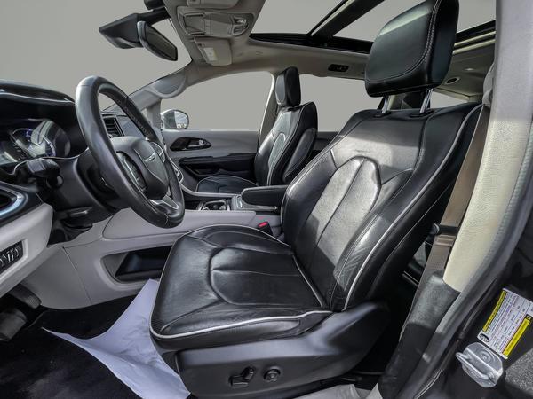 chrysler Pacifica Hybrid 2022 - 10