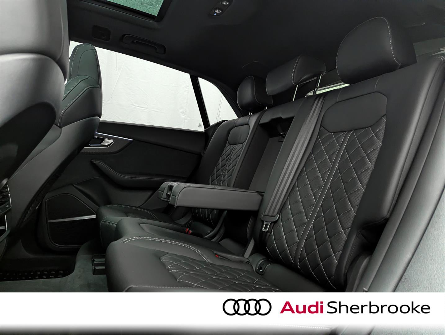 audi SQ8 2025 - 11