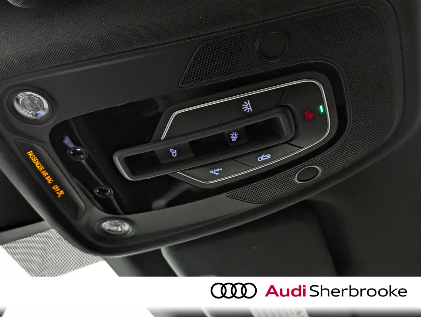 audi SQ8 2025 - 26