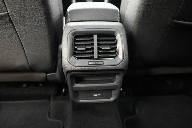 volkswagen Taos 2025 - 24