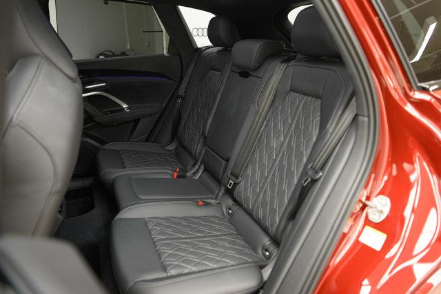 audi SQ5 2025 - 28