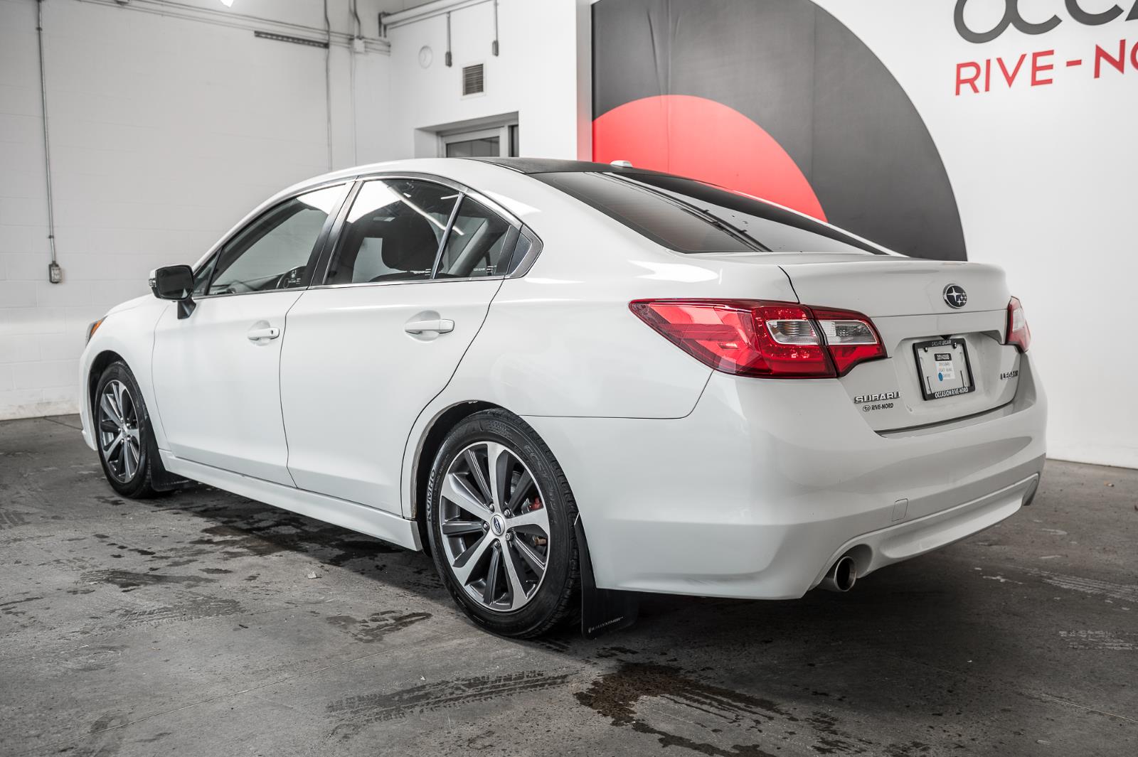 subaru Legacy 2016 - 12