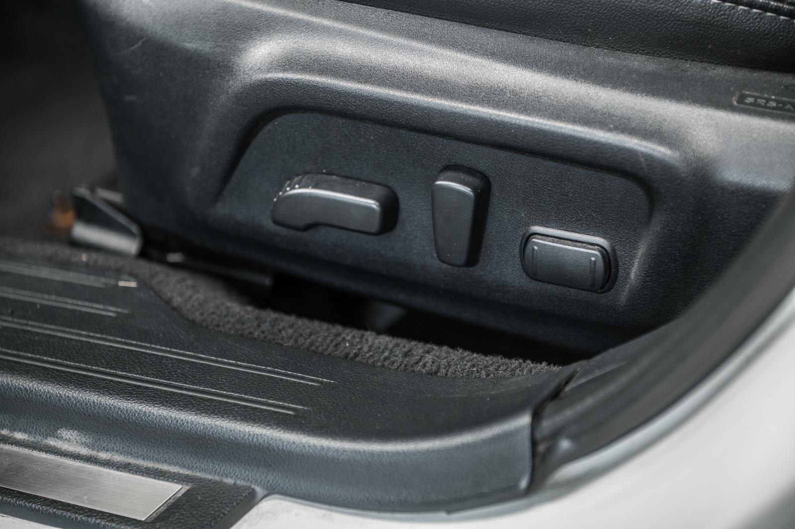 subaru Legacy 2016 - 24