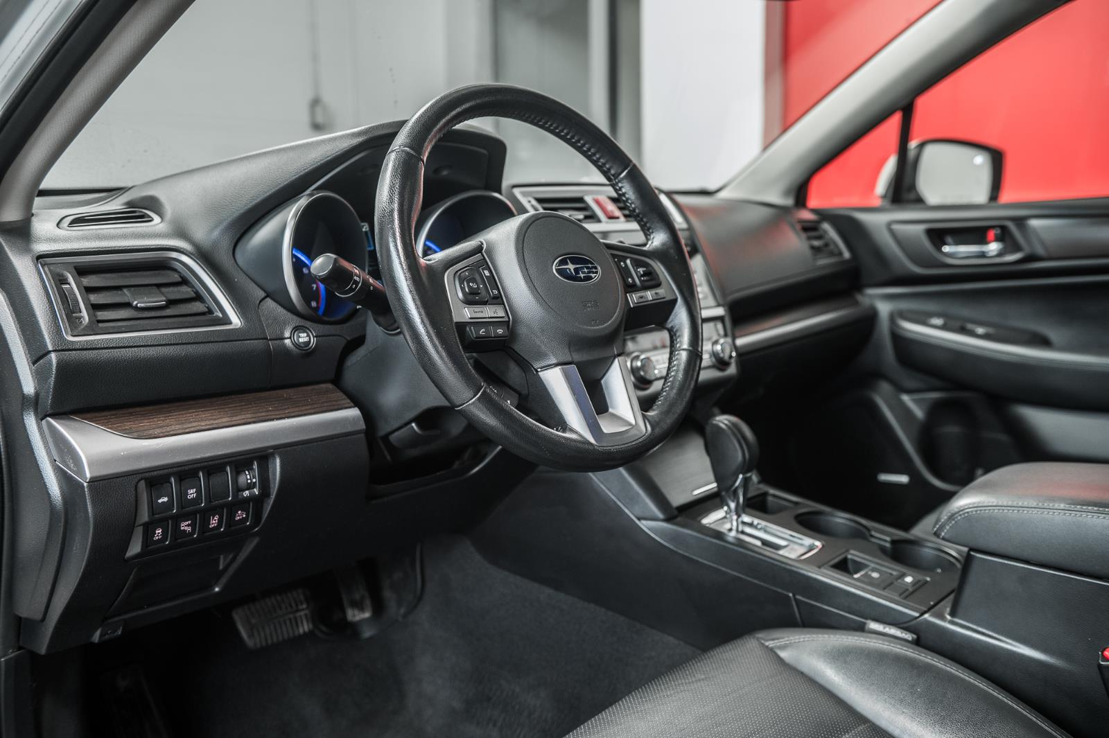 subaru Legacy 2016 - 25