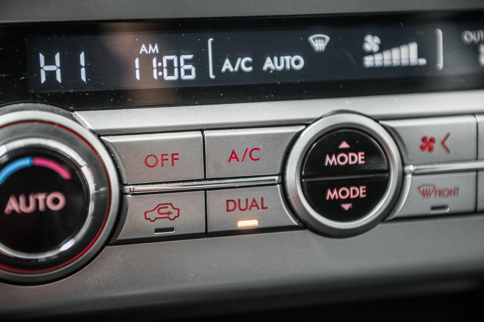 subaru Legacy 2016 - 34