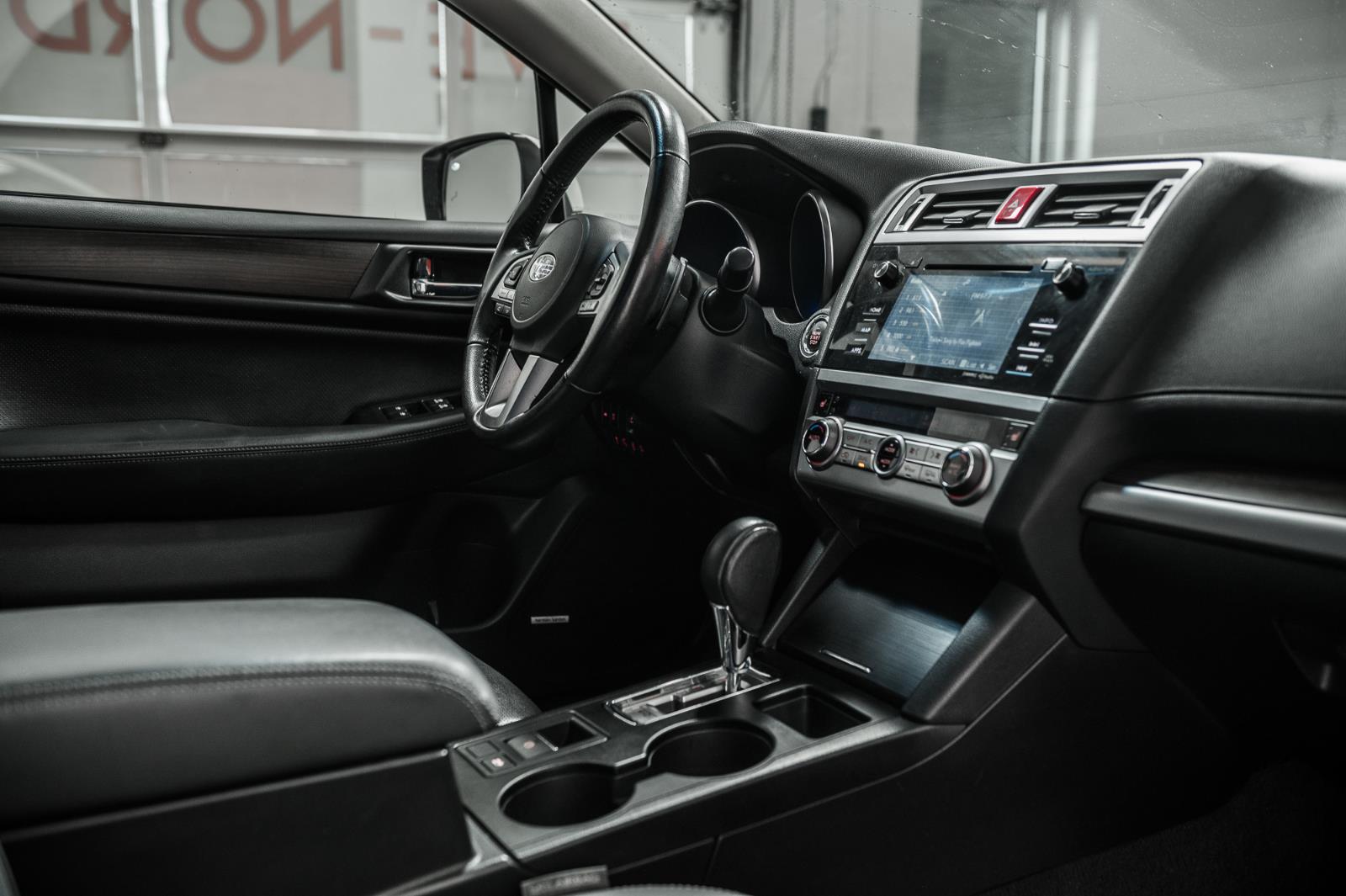 subaru Legacy 2016 - 41