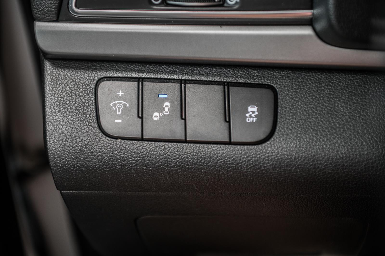 hyundai Elantra 2018 - 23