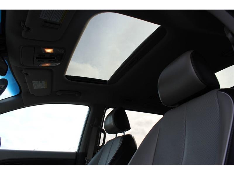 kia Sedona 2017 - 11