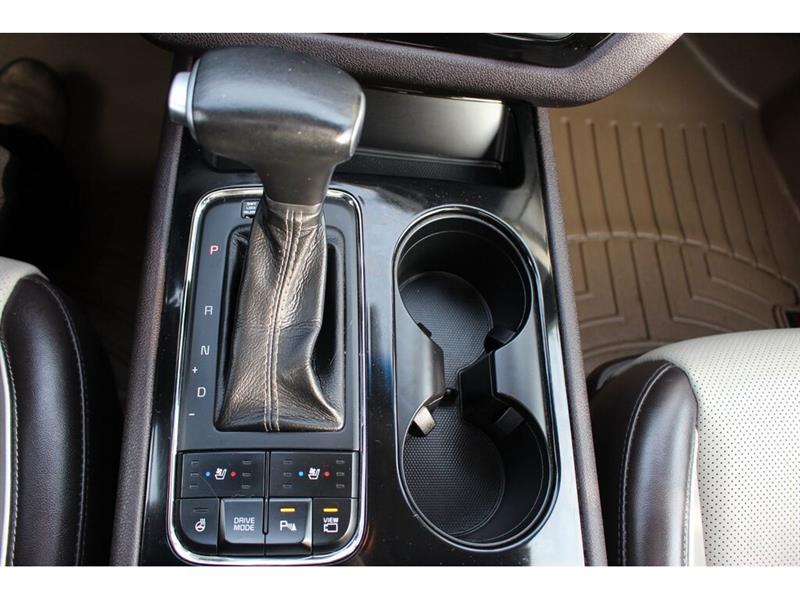 kia Sedona 2017 - 25