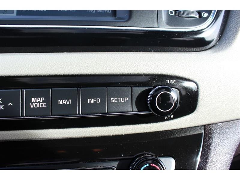 kia Sedona 2017 - 31