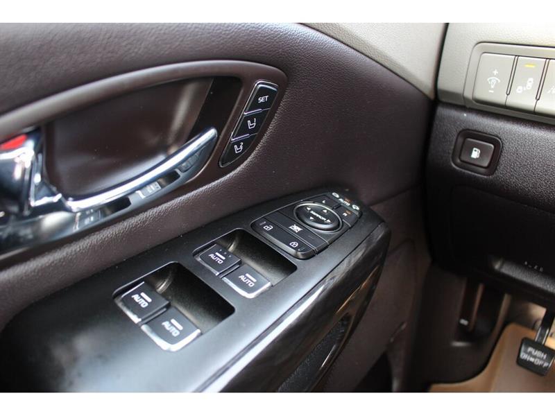 kia Sedona 2017 - 32