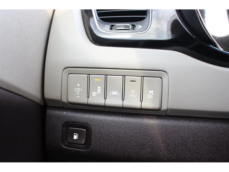 kia Sedona 2017 - 33