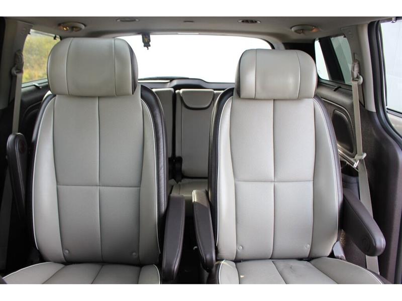 kia Sedona 2017 - 47