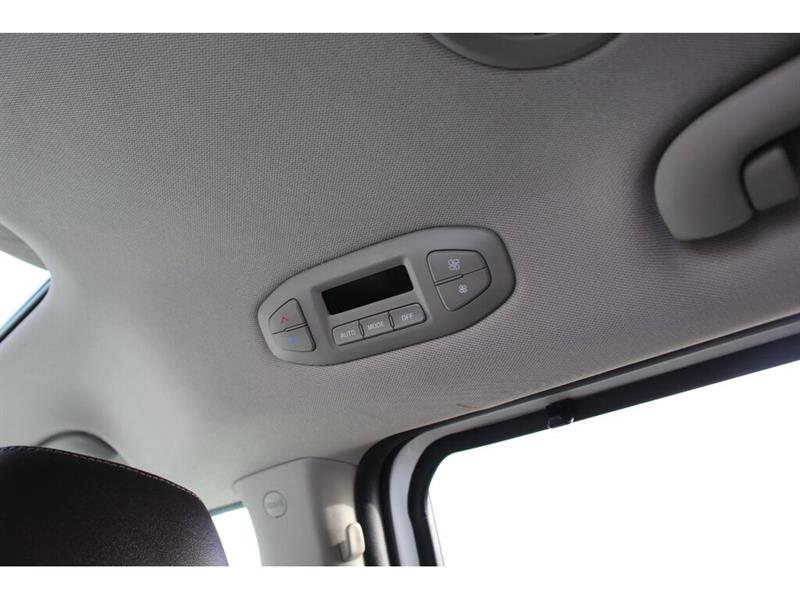 kia Sedona 2017 - 56