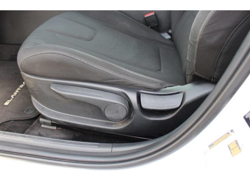 hyundai Elantra hybride 2022 - 14