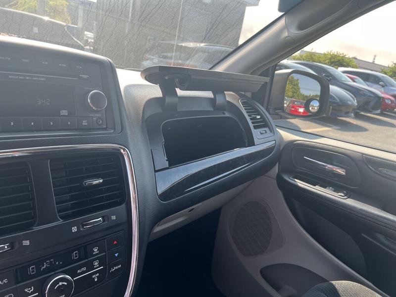 dodge Grand Caravan 2016 - 30