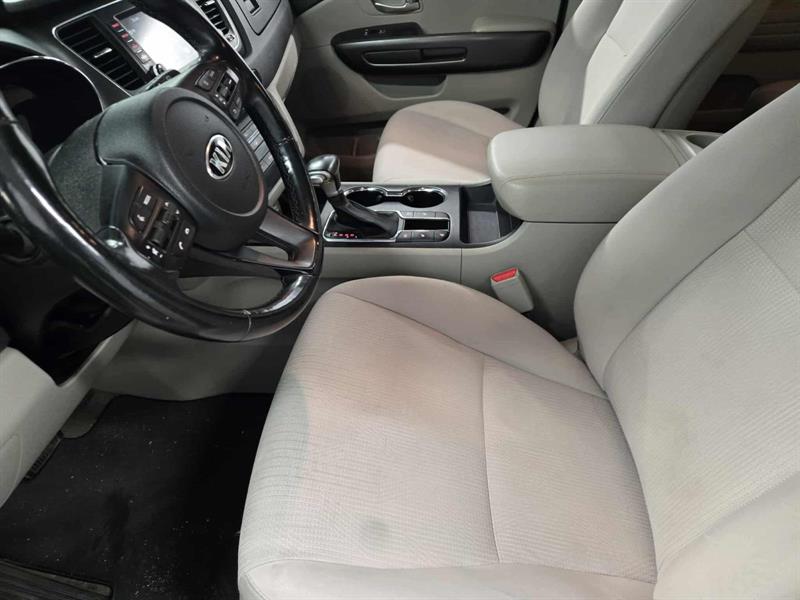 kia Sedona 2021 - 12