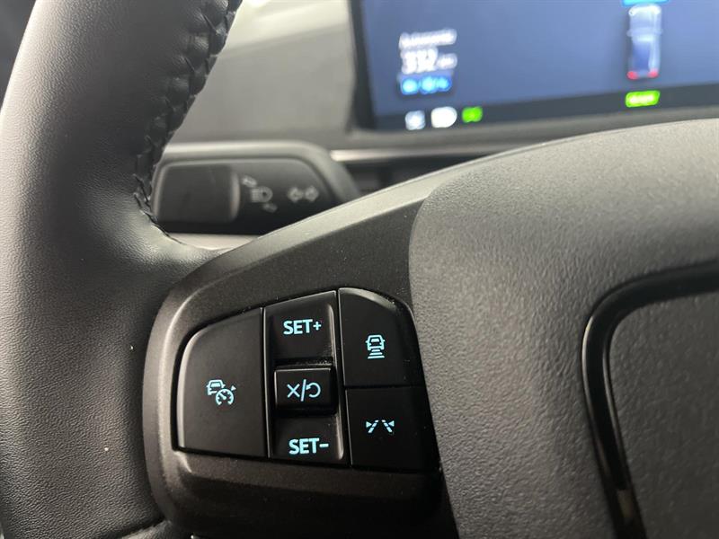 ford Mustang Mach-E 2022 - 11