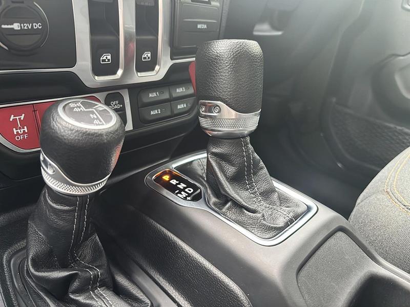 jeep Wrangler 2024 - 25