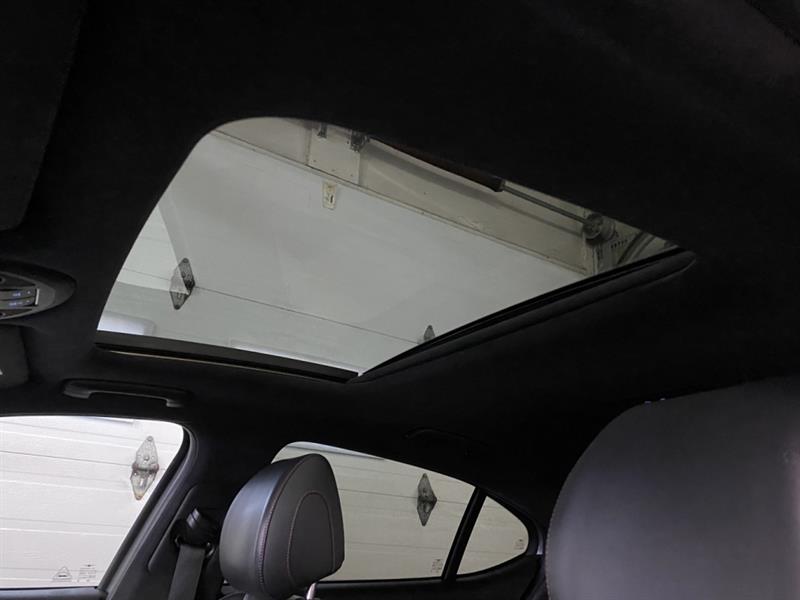 genesis G70 2021 - 33