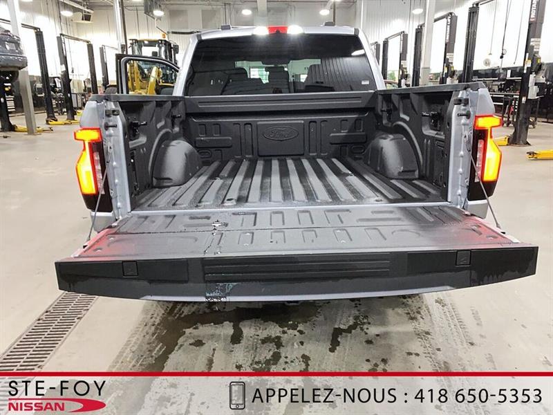 ford F-150 Lightning 2024 - 17