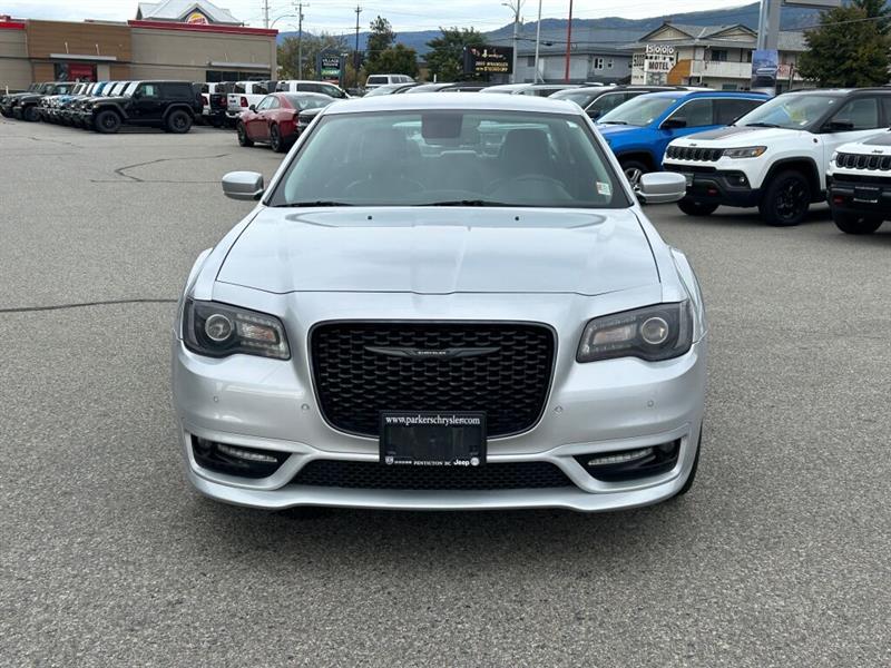 chrysler 300 2022 - 3