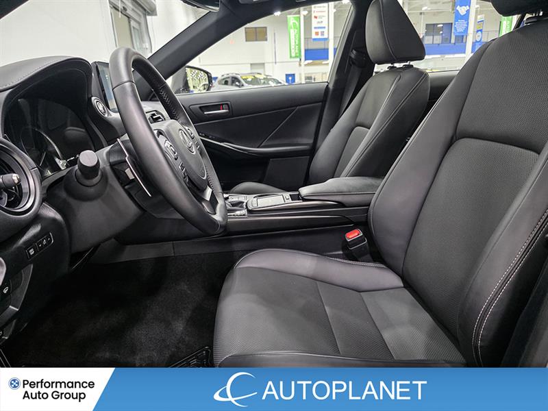 lexus IS 300 2024 - 18