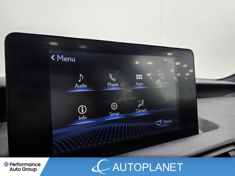 lexus IS 300 2024 - 28