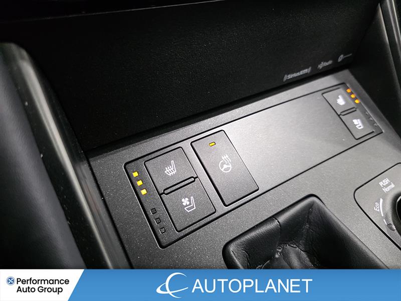 lexus IS 300 2024 - 36