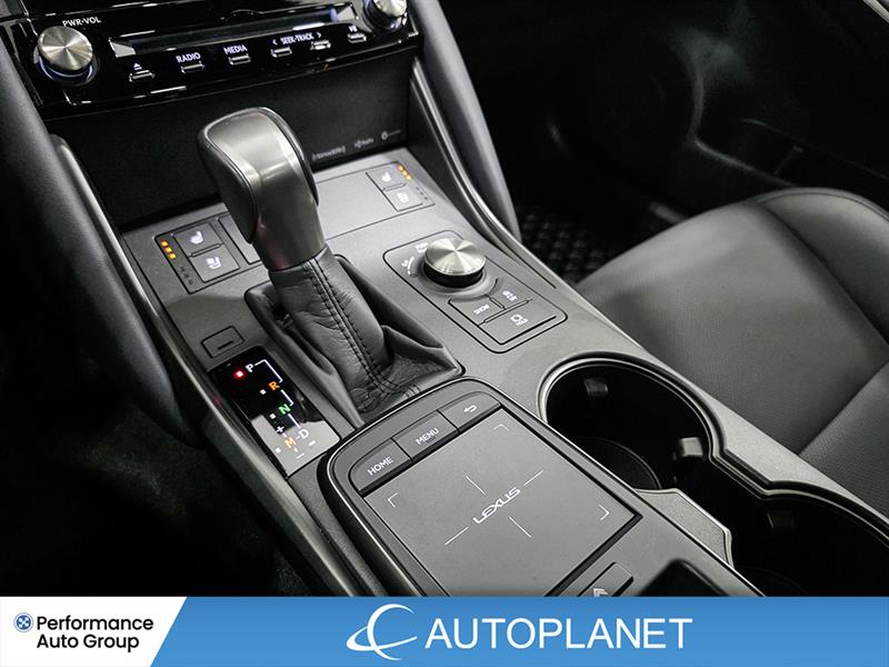 lexus IS 300 2024 - 37