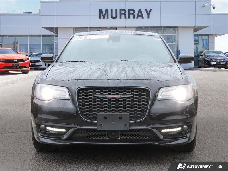 chrysler 300 2023 - 2