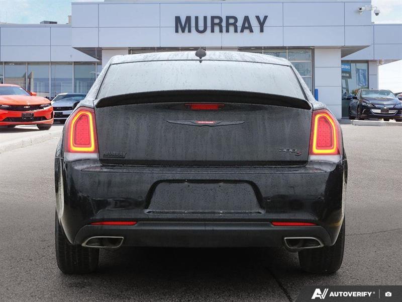 chrysler 300 2023 - 6