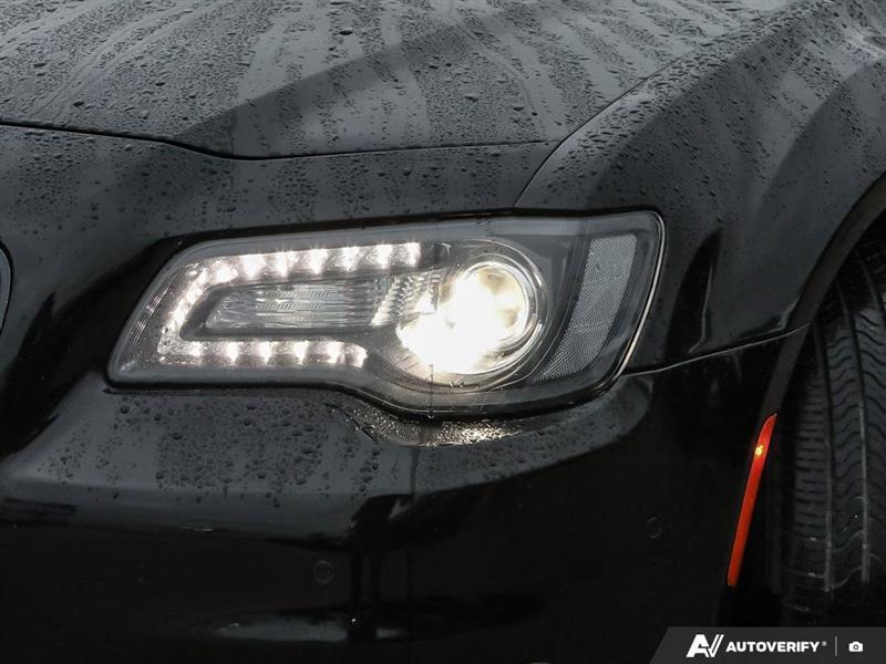 chrysler 300 2023 - 23