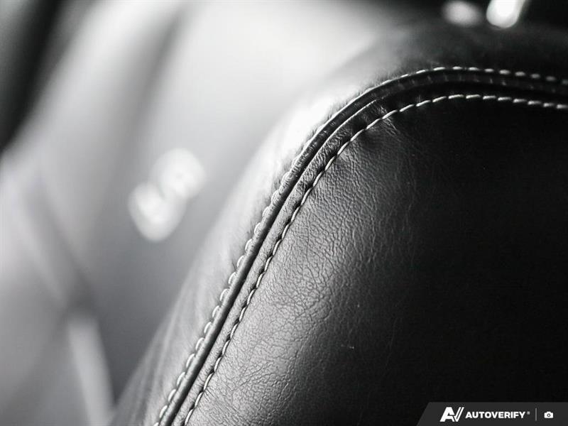 chrysler 300 2023 - 27