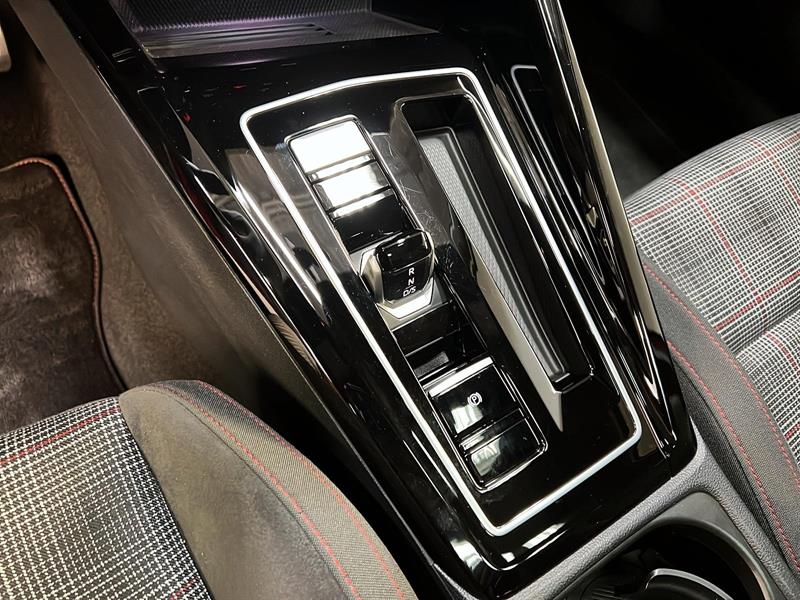 volkswagen GTI 2025 - 14