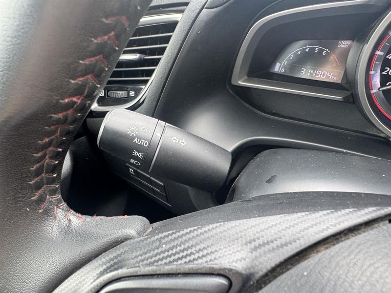 mazda Mazda3 2015 - 18