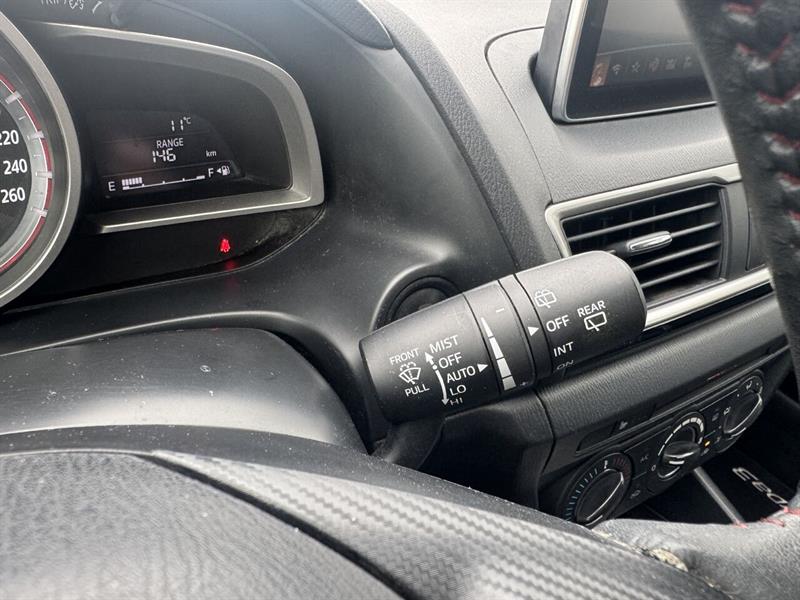 mazda Mazda3 2015 - 19